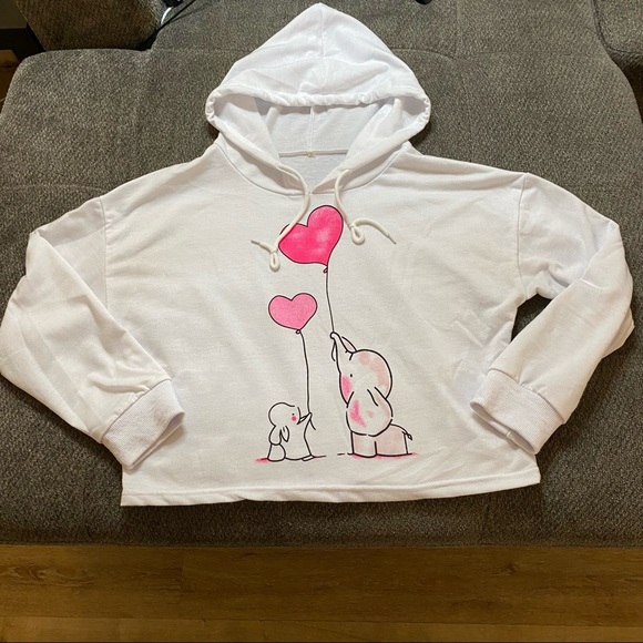 Cropped 3/4 Sleeve Hoodie with Adorable Bunny & Elephant Design - Picture 5 of 14